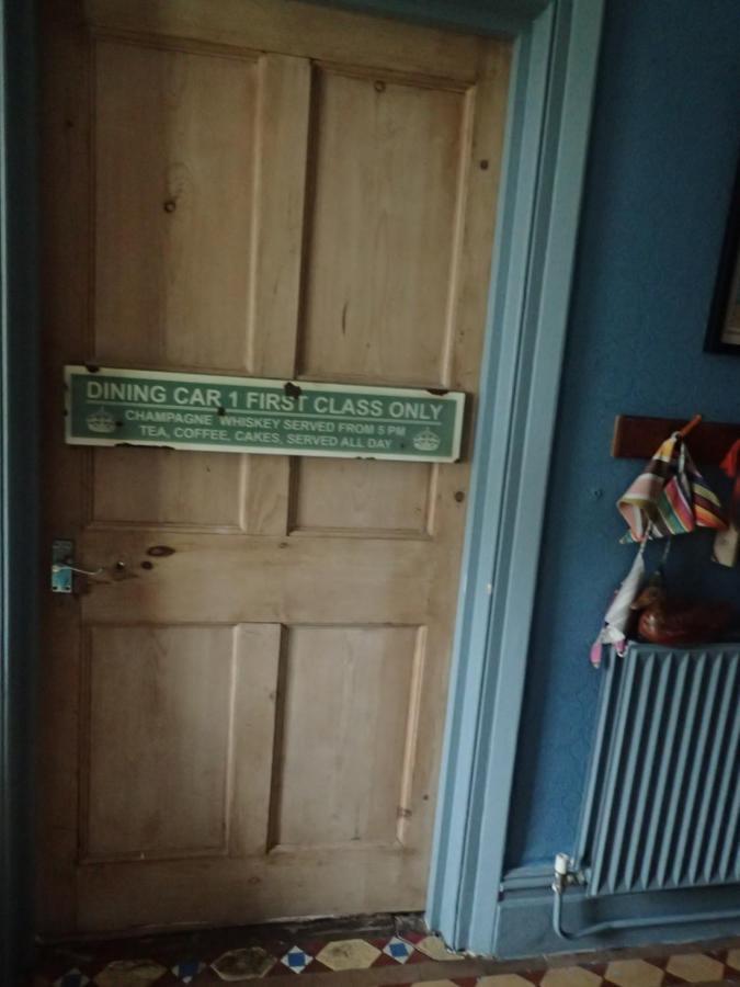 纽贝里海滩小屋 库姆马丁 外观 照片